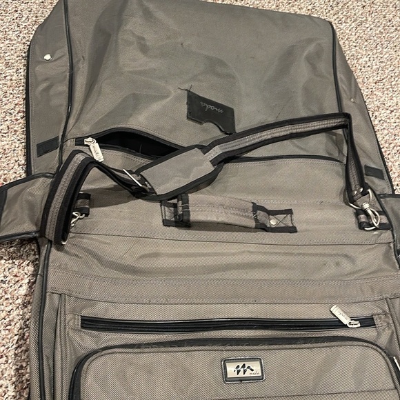 MODA Garment/Suit Bag in Grey - Picture 8 of 8